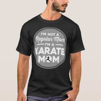 Im A Karate Mama Geschenk für Karate Mama T-Shirt
