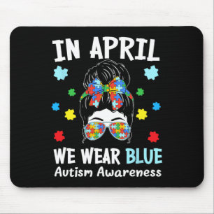 Im April tragen wir Blue Messy Bun Puzzle Piece Au Mousepad