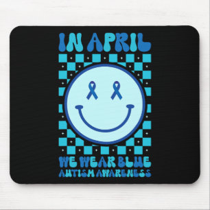 Im April tragen wir Blue Retro Groovy Autism Aware Mousepad