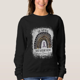 Im April tragen wir das Bewusstsein für die graue Sweatshirt