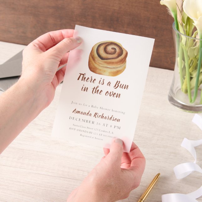 Im Backofen befindet sich eine kleine Dusche (Handgehalten)