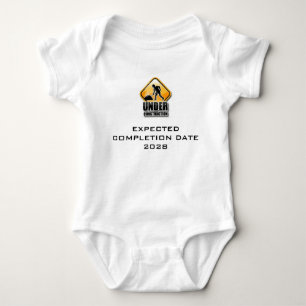 Im Baugewerbe wächst das sonnige Baby Strampler