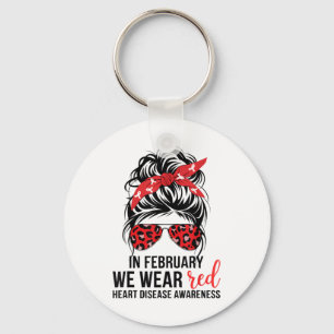 Im Februar tragen wir einen Red Messy Bun - Heart Schlüsselanhänger