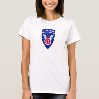 im Flugzeug Abteilung "Arktische Engel" Grunge T-Shirt