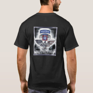 im Flugzeug Abteilung Explosive Gerahmte Konstrukt T-Shirt