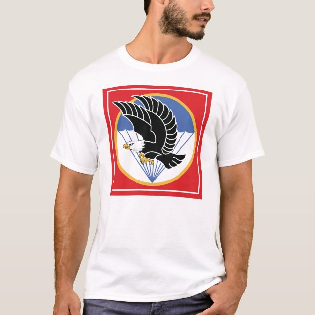 im Flugzeug Adler Vietnams T-Shirt (Vorderseite)