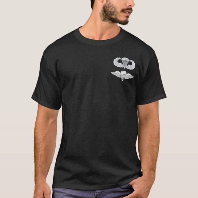 Im Flugzeug Rigger T-Shirt (Vorderseite)