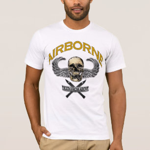 Im Flugzeug T-Shirt