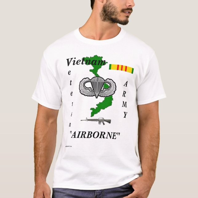 Im Flugzeug-w T-Shirt (Vorderseite)