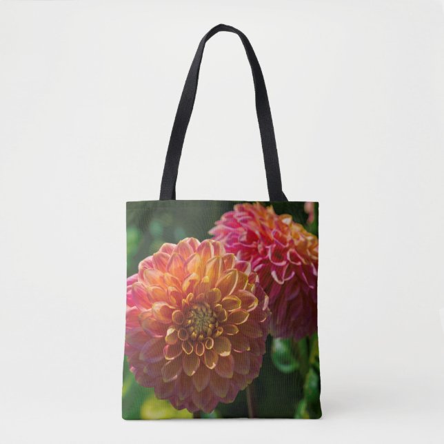 Im Garten von Dahlia 1 (Vorderseite)