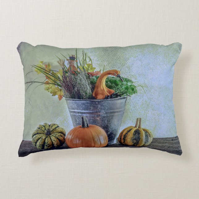Im Herbst noch Leben mit Kürbis, Blume Dekokissen (Vorderseite)