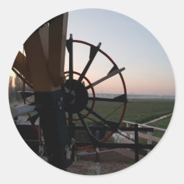 Im Inneren des Windmühle Runder Aufkleber