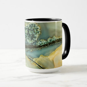 Im Inneren eines halb wertvollen Steins Tasse