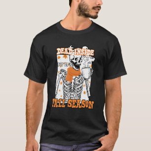 Im Innern tot, aber es ist Herbst Vintager Kaffeef T-Shirt