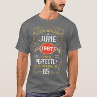 Im Juni 1957 Geboren 65. Geburtstag 65 Jahre T-Shirt
