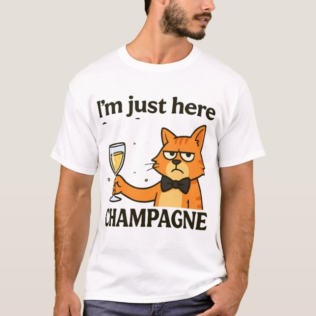 I'm Just Here for the Champagne – Grumpy Party Cat T-Shirt (Vorderseite)