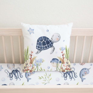 Im Kinderzimmer des Meeres, Schildkröte Kissen