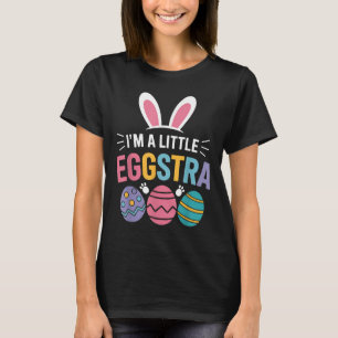 Im kleinen Eggstra Funny Osterhase für Kleinkinder T-Shirt