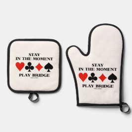 Im Moment bleibe Vier-Karten-Anzug spielen Ofenhandschuh & Topflappen-Set