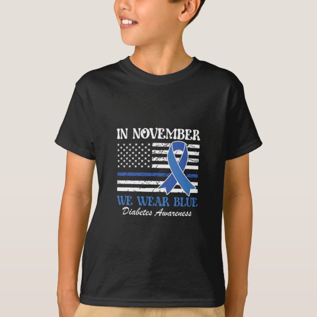 Im November tragen wir das blaue Diabetes-Sensibil T-Shirt (Vorderseite)
