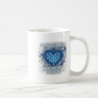 Im November tragen wir weißes Lungenkrebs-Bewussts Kaffeetasse