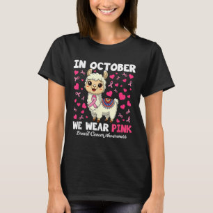 Im Oktober tragen wir ein pinkfarbenes Brustkrebsb T-Shirt