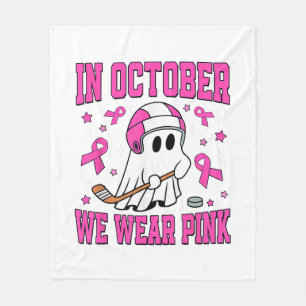 Im Oktober tragen wir Pink Play Hockey Fleecedecke
