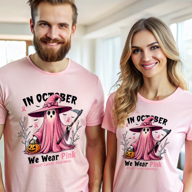 Im Oktober tragen wir rosa Brustkrebs-Bewusstsein T-Shirt (Von Creator hochgeladen)