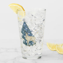 Im Schnee Verlassen Hirschfußabdrücke