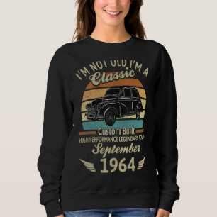 Im September 1964 bin ich nicht alt im klassischen Sweatshirt