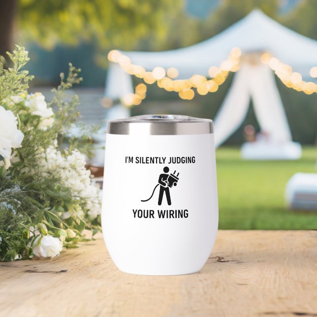 I'm Silently Judging Your Wiring (Hochzeit (gedreht))