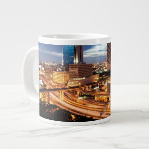 Im Stadtzentrum gelegene Stadt-Ansicht Jumbo-Tasse