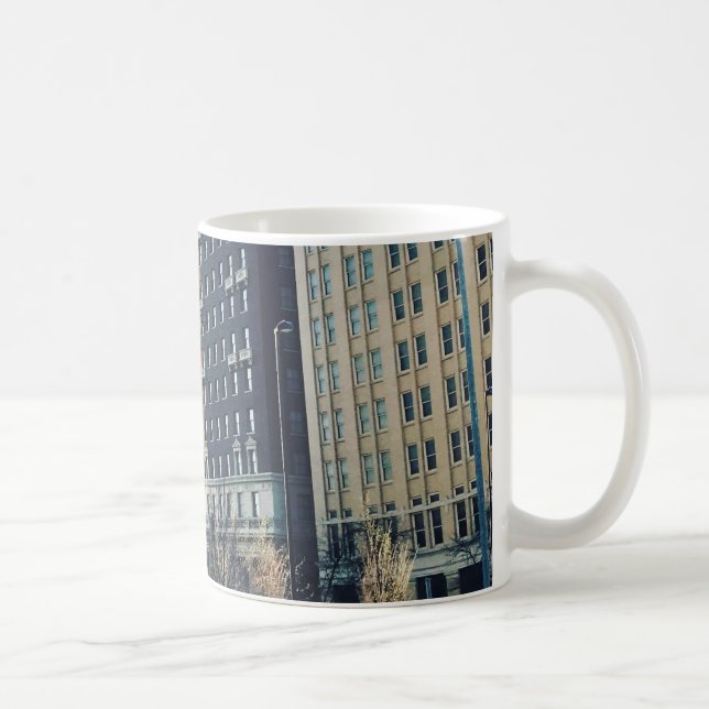 Im Stadtzentrum gelegenes Tulsa Kaffeetasse (Rechts)