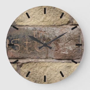 "I'm Stuck" another brick in the wall Große Wanduhr