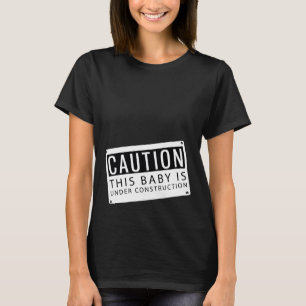 Im T - Shirt BauMutterschaft