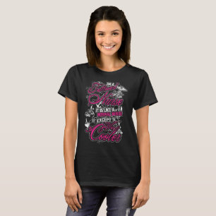 Im tätowierte Krankenschwester ist es wie eine T-Shirt