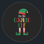 Im The Cookie Elf Matching Christmas Runder Aufkleber<br><div class="desc">Matching family elf design can be given as a Birthday or Christmas gift to your boyfriend,  girlfriend,  mom,  dad,  sister,  brother,  son,  daughter,  grandma,  grandpa,  uncle or aunt who loves funny elfs.</div>