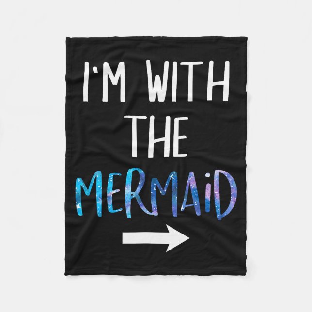 I'm With The Mermaid Funny Lazy Mermaid Halloween  Fleecedecke (Vorderseite)