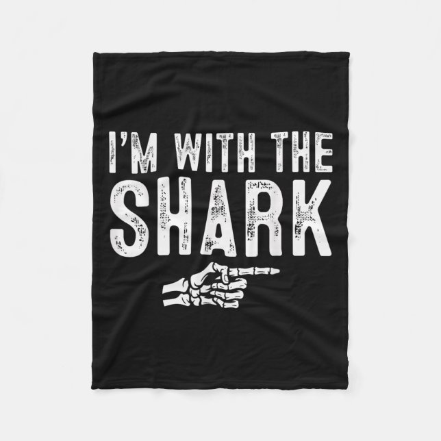 I'm With The Shark Easy Costume Halloween Couples  Fleecedecke (Vorderseite)