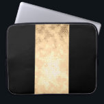Imitat mit goldfarbenen und schwarzen Streifen Laptopschutzhülle<br><div class="desc">Minimalistisches,  modernes und stilvolles Design,  das den Imitaten goldene Streifen auf schwarzem Hintergrund darstellt.</div>