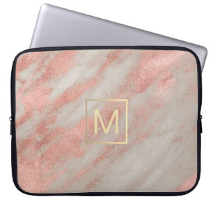 Imitate Gold Monogramm auf Rose Goldmarmor Laptopschutzhülle