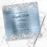 Imitate Shiny Silver Glitzer Pale Blue Foil Monogr Einladung<br><div class="desc">Eine glamouröse mit Monogramm 40. Geburtstagseinladung für sie. Imitate funkelnd silberner Glitzer mit Glitzern gegen ein Imitat blass, blau gebürstetes Metallfolienbild aus gebürstetem Stahl. Das extravagante Schwarz-Weiß-Kalligraphie-Monogramm in der Mitte kann individuell angepasst werden. Alle funkelnd und glänzenden Elemente in diesem modernen mädchenhaften Design sind digitale Grafiken. Icy Winterfarben für ihre...</div>