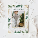 Imitats Gold Fohlen Pinsel Nadeln Foto Weihnachten<br><div class="desc">Frohe Weihnachten! Mit unserer Weihnachtspostkarte für Ihr Foto,  die mit einem schönen grünen Aquarelldesign und Imitaten mit goldfarbenen Kiefernnadeln ausgestattet ist,  können Sie feierliche Urlaubsswünsche versenden. Personalisieren Sie diese elegante Weihnachtspostkarte mit Ihrem Lieblings-Foto und Ihre individuelle Botschaft für einen einzigartigen und stilvollen Urlaub Gruß Ihre Lieben wird schätzen.</div>