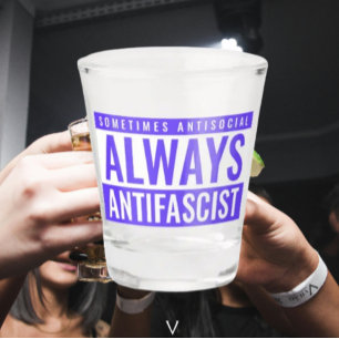 Immer antifaschistisches Showglas - Blau fett Schnapsglas