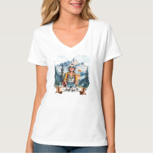 Immer noch dabei! Boho-Hippie-Dame wandert in den  T-Shirt