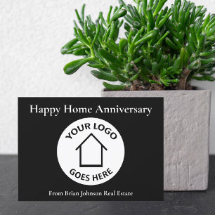 Immobilien-Logo Happy Home Jubiläum Schwarze Karte
