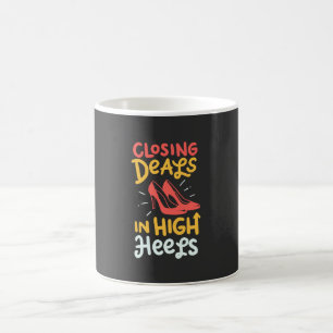 Immobilienmakler - Abschlüsse in High Heels Kaffeetasse