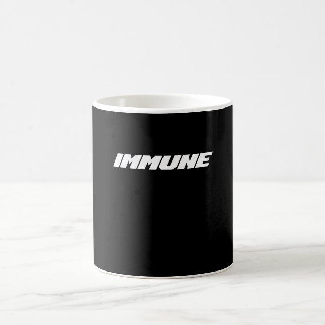 Immun gegen das Corona-Virus Kaffeetasse (Mittel)