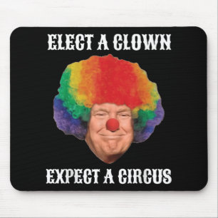 Impeach AntiTrump wählen einen Clown erwarten eine Mousepad