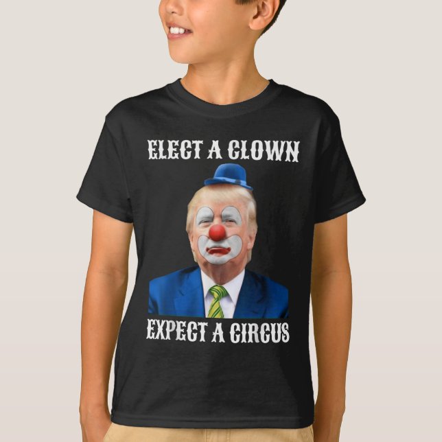Impeach AntiTrump wählen einen Clown erwarten eine T-Shirt (Vorderseite)